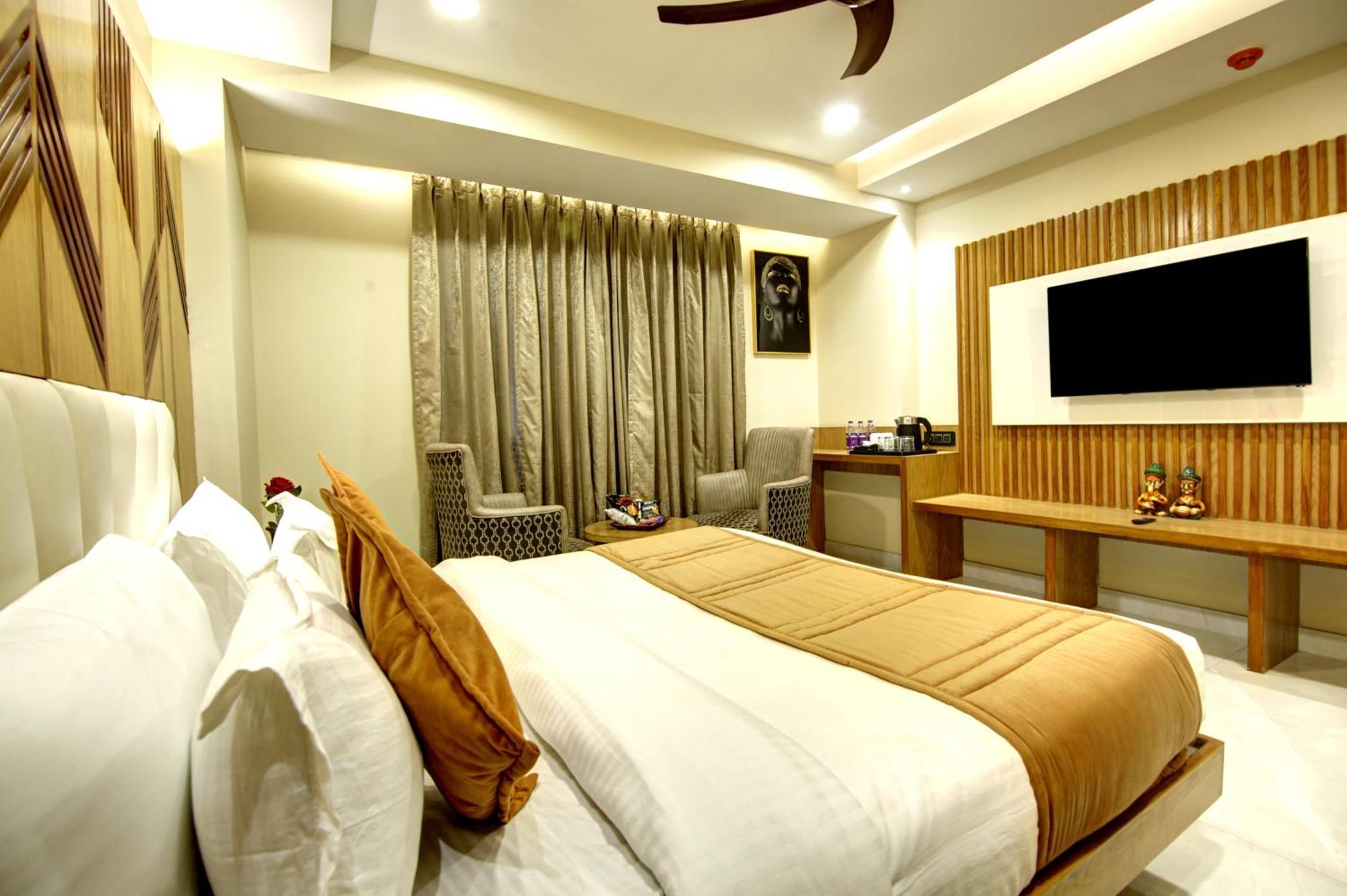 The Leena Interntional-traveller's Choice Winner 2025 Hotel