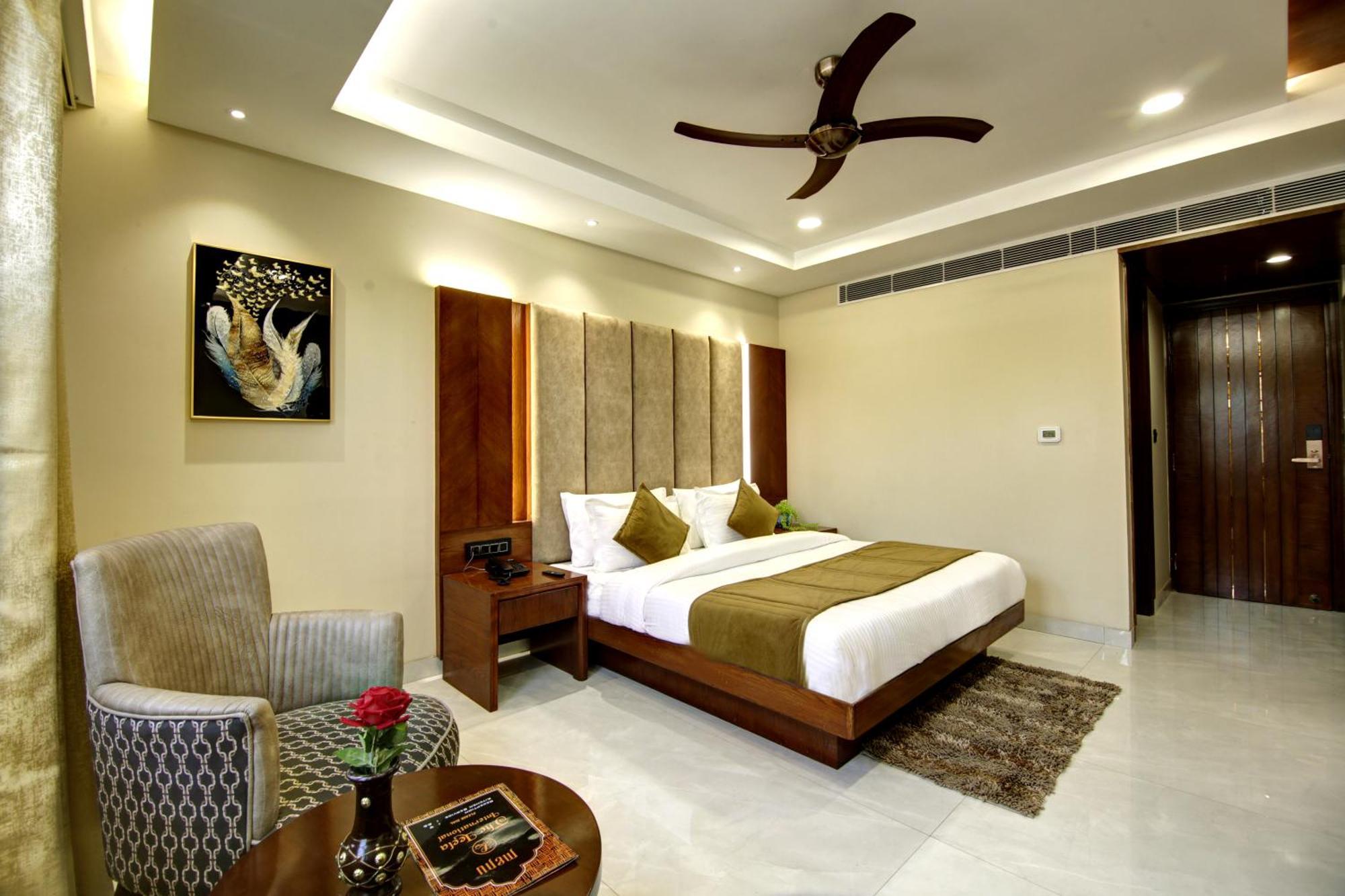 Hotel The Leena Interntional-traveller's Choice Winner 2025 New Delhi