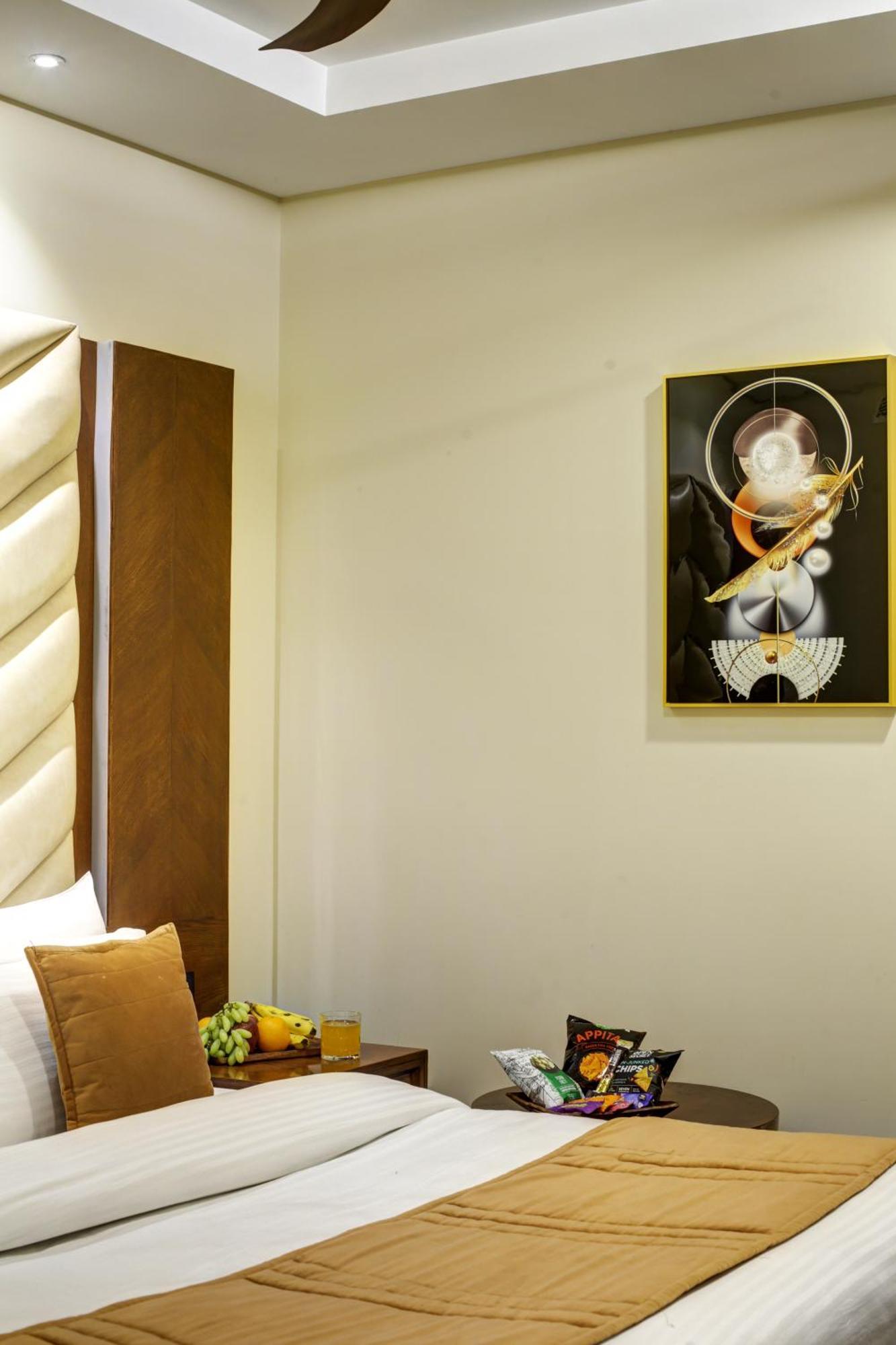The Leena Interntional-traveller's Choice Winner 2025 Hotel