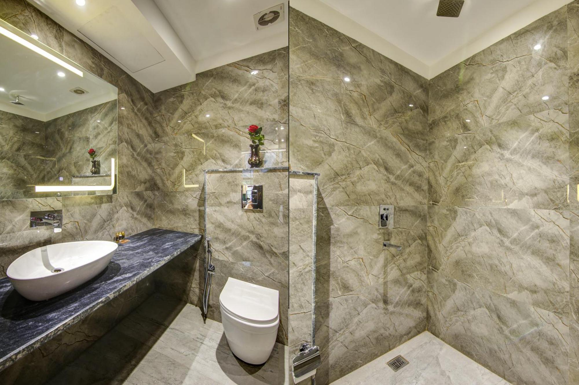 The Leena Interntional-traveller's Choice Winner 2025 Hotel 4*