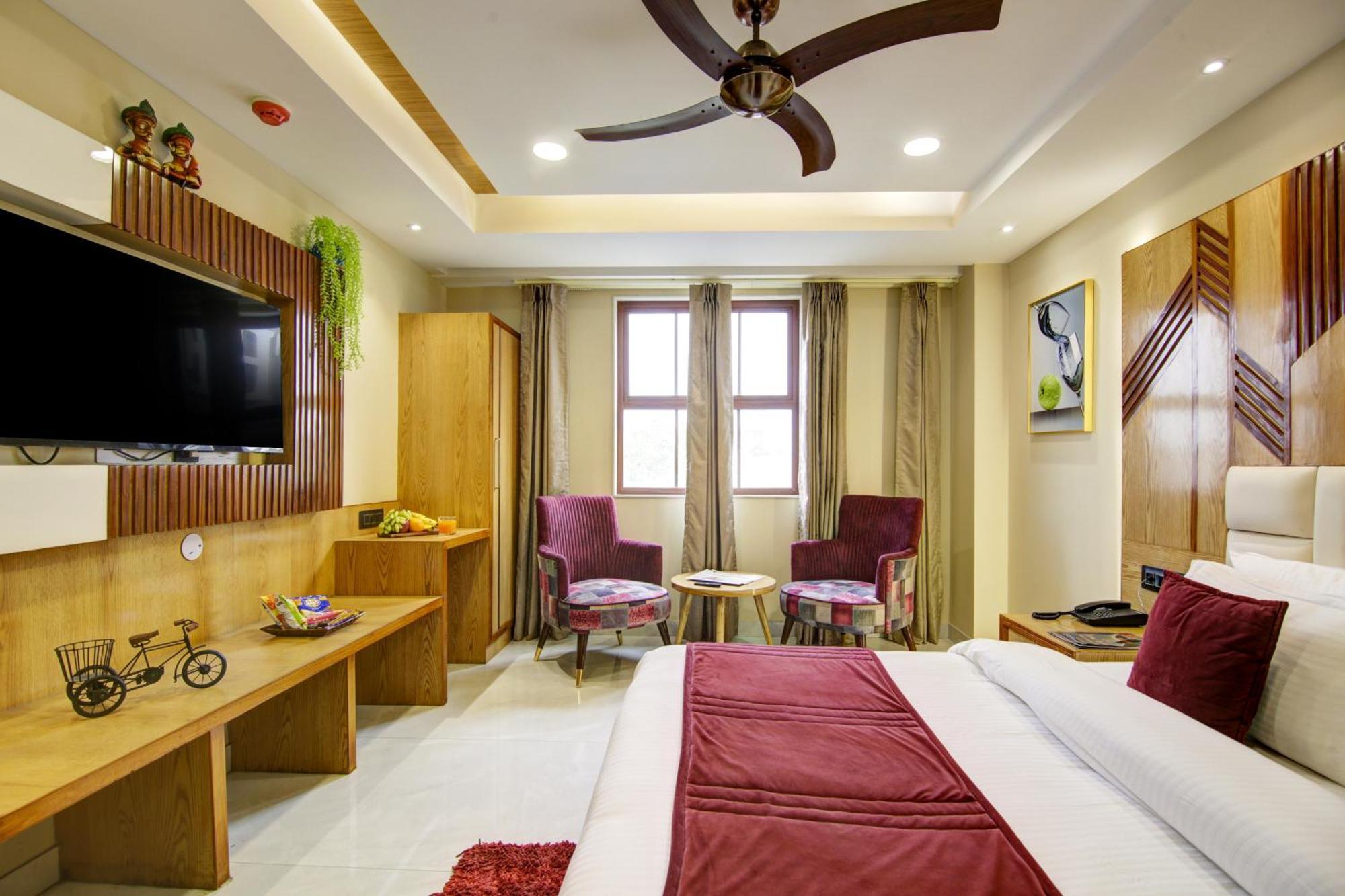 The Leena Interntional-traveller's Choice Winner 2025 Hotel New Delhi